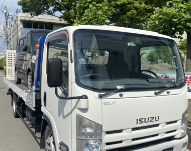 レッカーサービスWRECKER SERVICE